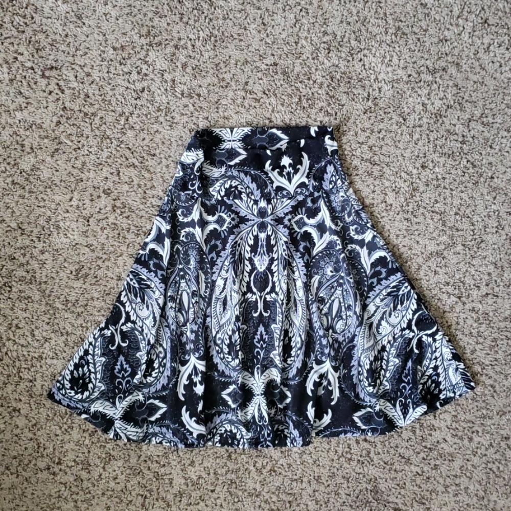 Lularoe Girls skirt size 4